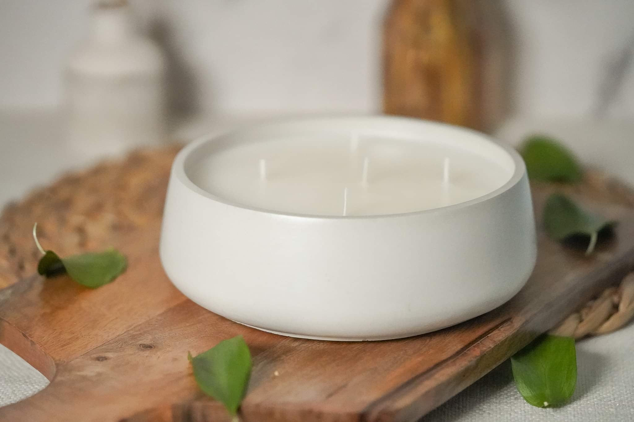 Elegant 4-Wick Stone Candle Bowl - Customizable Scent for Home